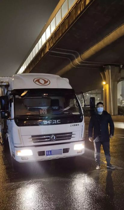 东风 福田 上汽 一汽 江铃 重汽 宇通等车企 众志成城抗击疫情 丨头条